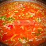 борщ в кастрюле